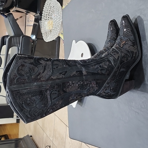 HELEN'S HEART BLACK LEATHER and SEQUINS BOOTS - Picture 3 of 6